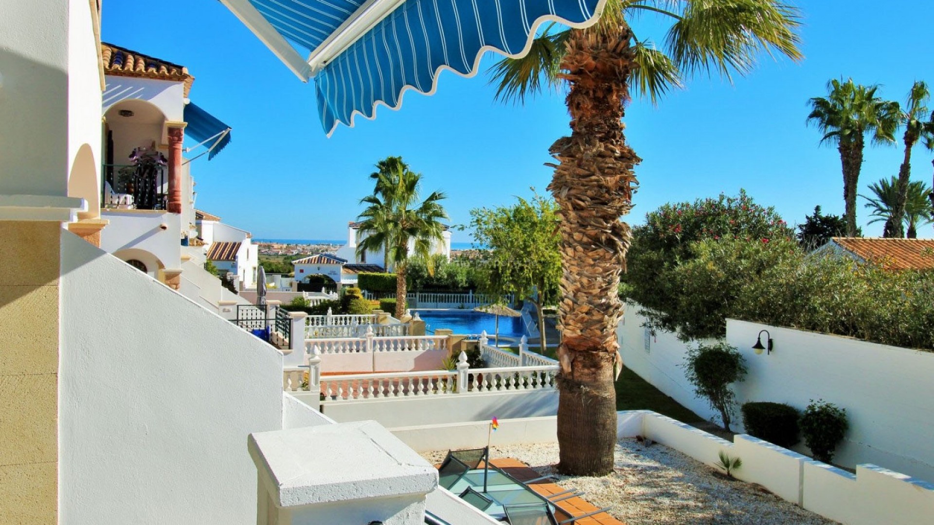 2. Town house in Villamartín