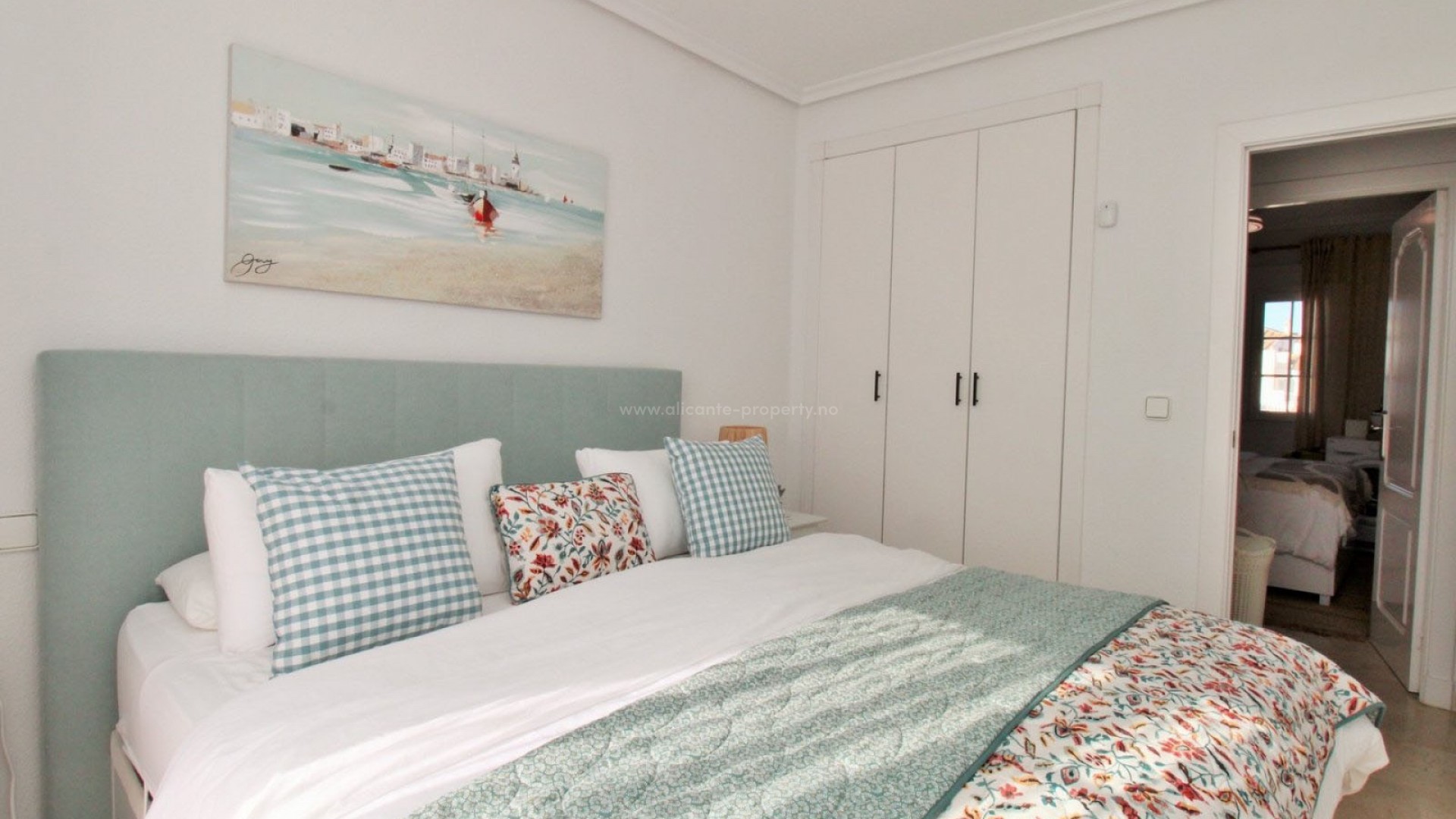 2. Town house in Villamartín