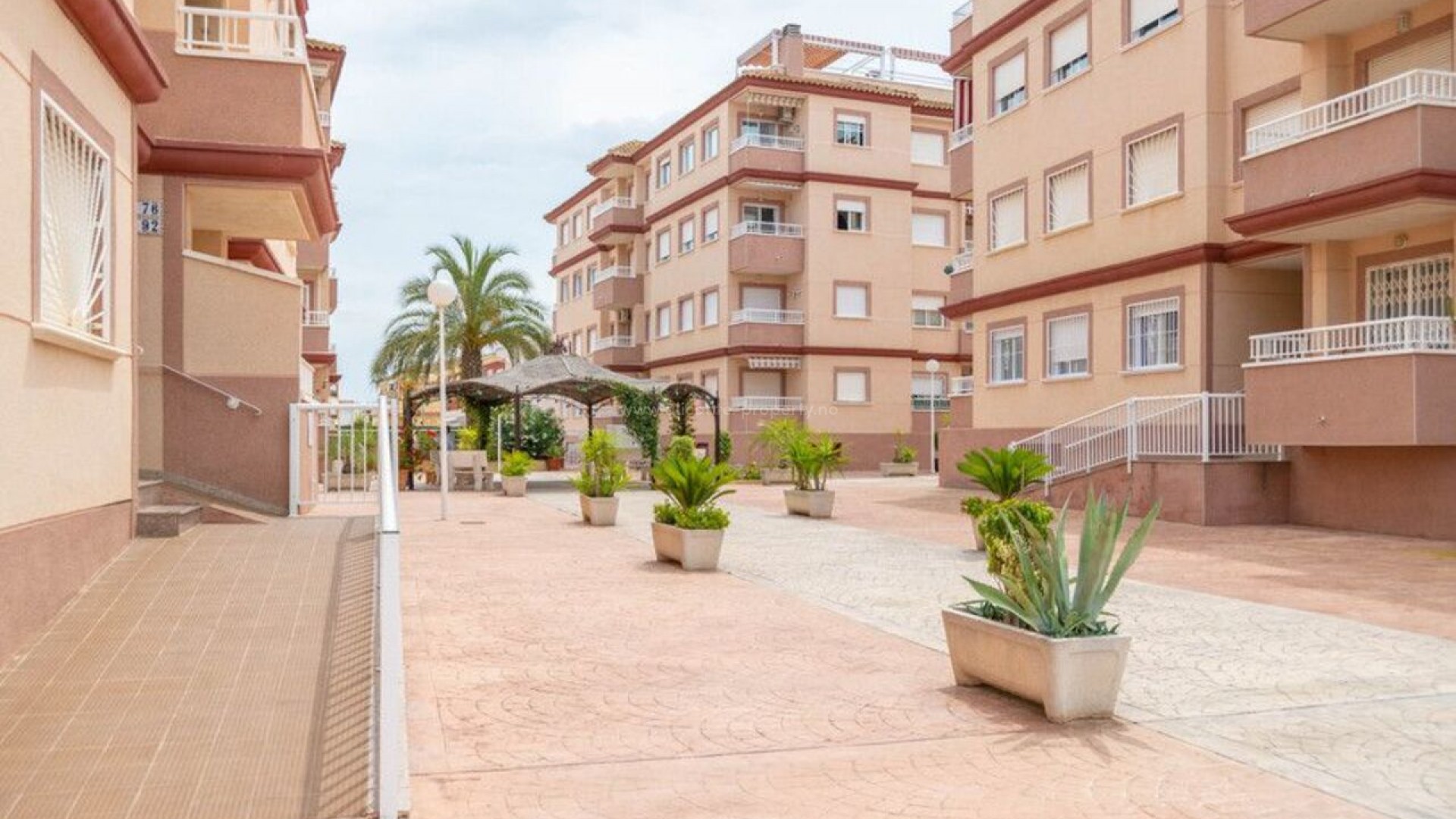 Apartamento / piso en Algorfa