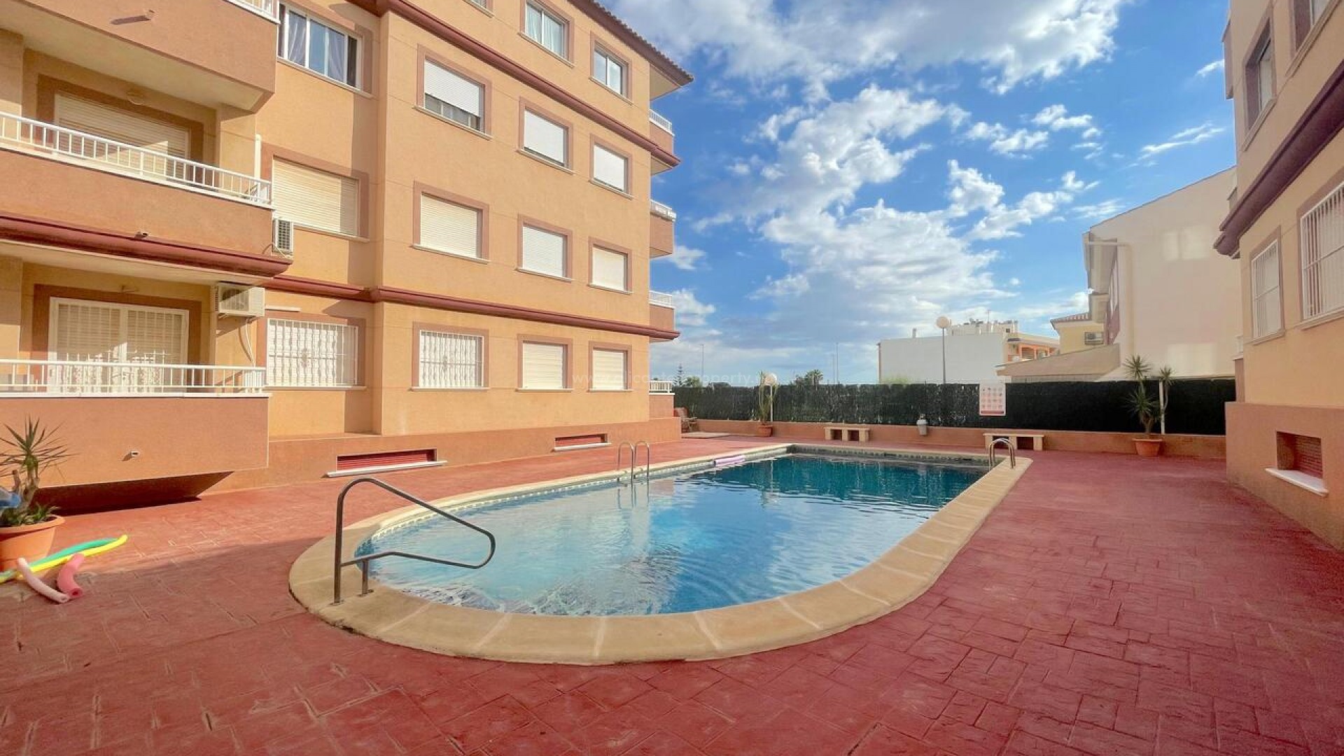 Apartamento / piso en Algorfa