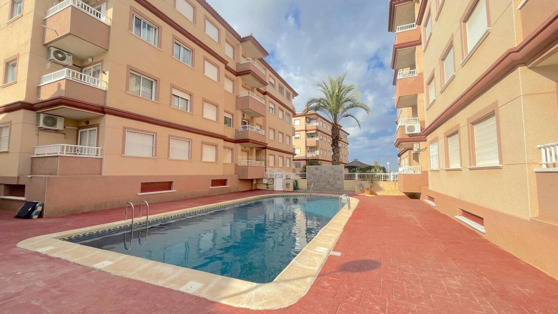 Apartamento / piso en Algorfa