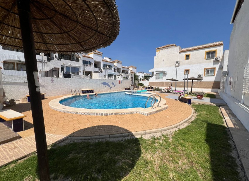 Apartamento / piso en Entre Naranjos - Vistabella Golf