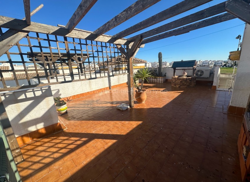 Apartamento / piso en Entre Naranjos