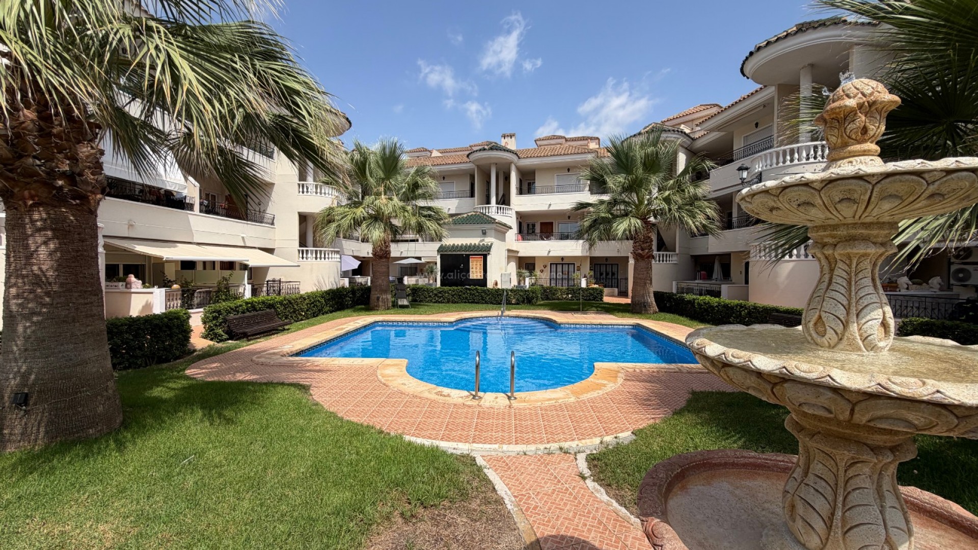 Apartamento / piso en Jacarilla