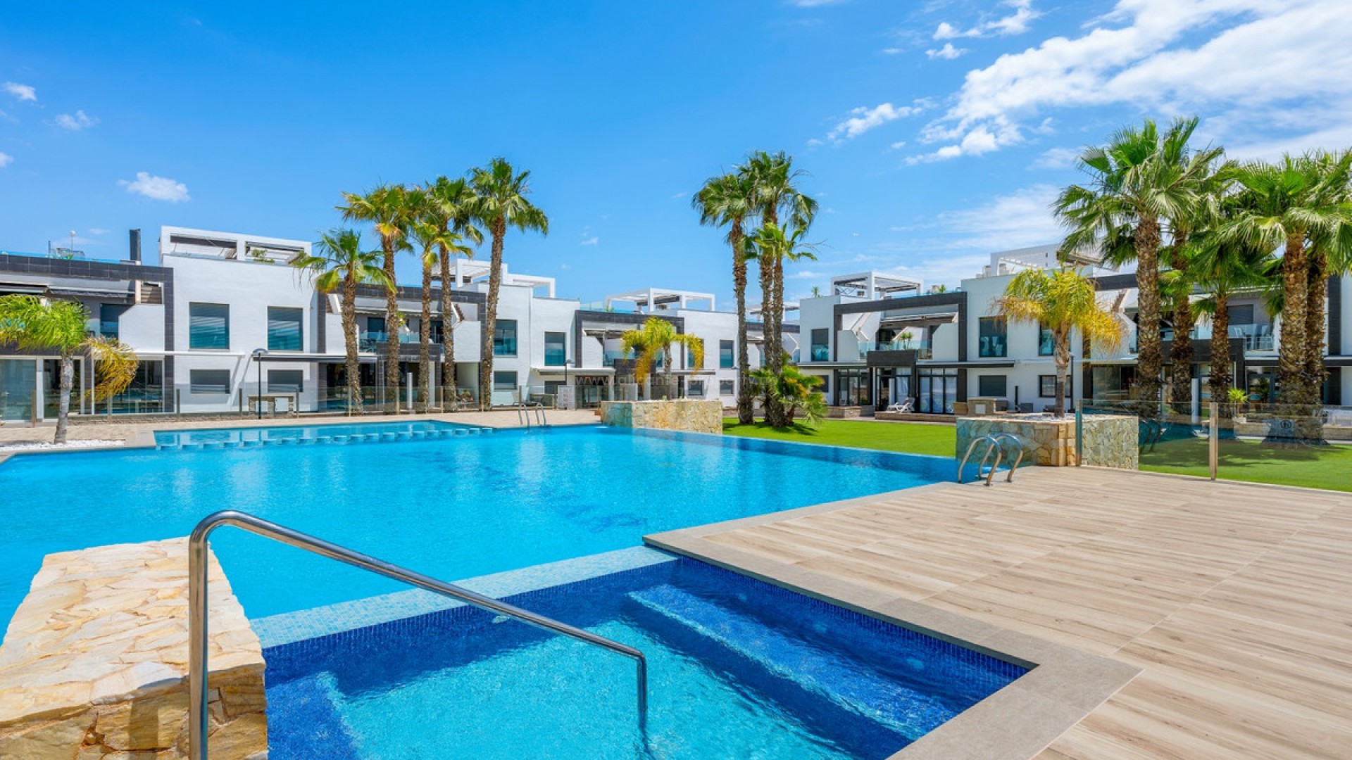Apartamento / piso en La Zenia
