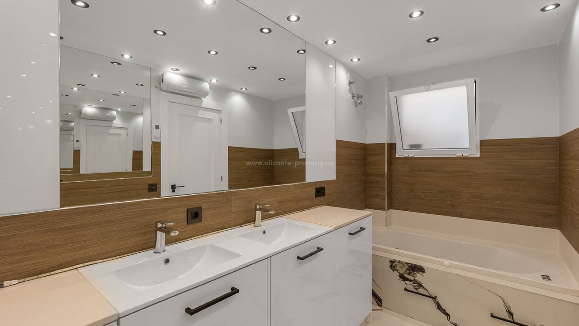 Apartamento / piso en Los Montesinos Centro