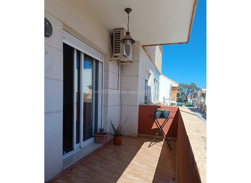 Apartamento / piso en Los Montesinos Centro
