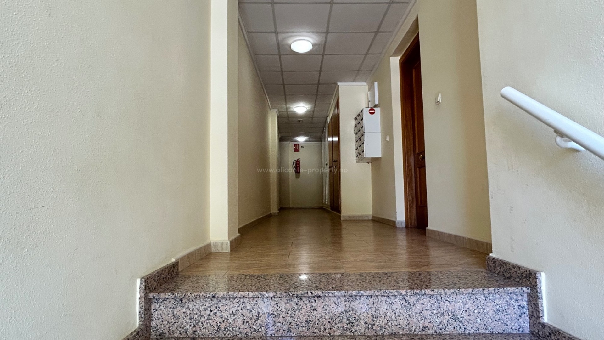 Apartamento / piso en pueblo