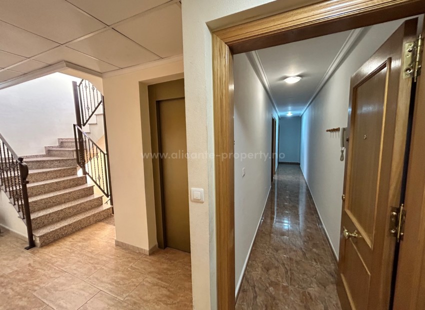 Apartamento / piso en pueblo