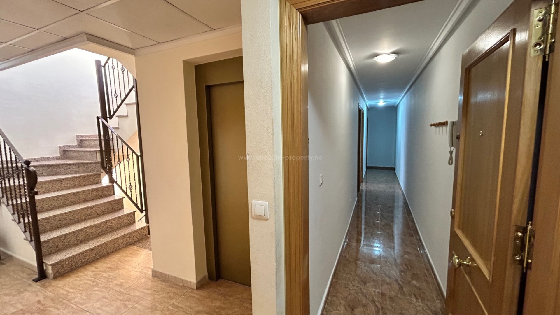 Apartamento / piso en pueblo