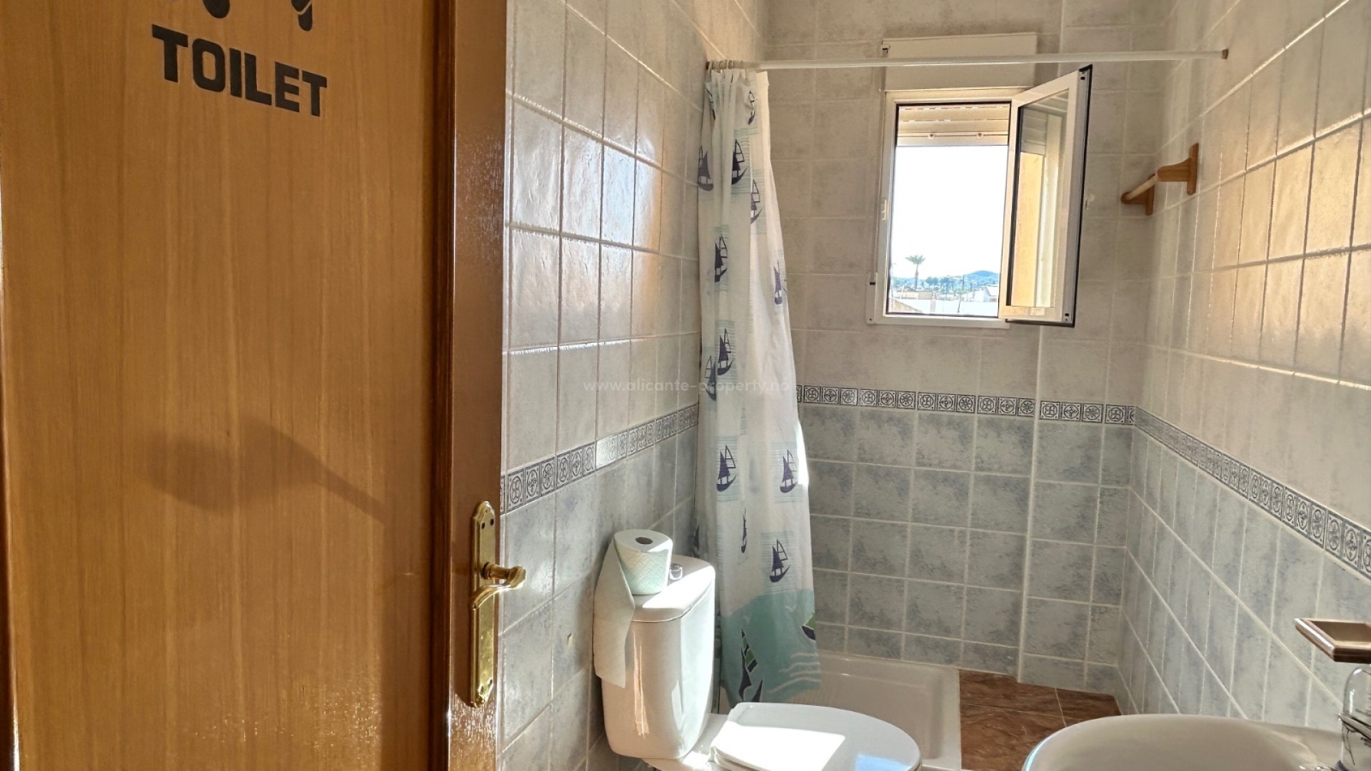 Apartamento / piso en pueblo