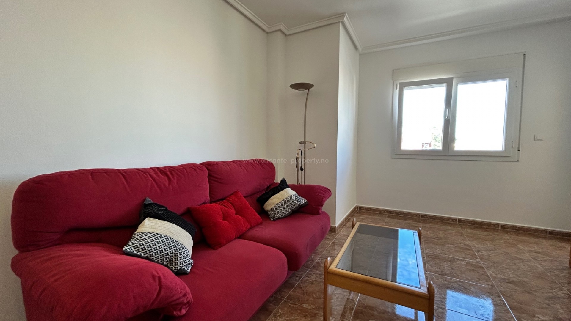 Apartamento / piso en pueblo