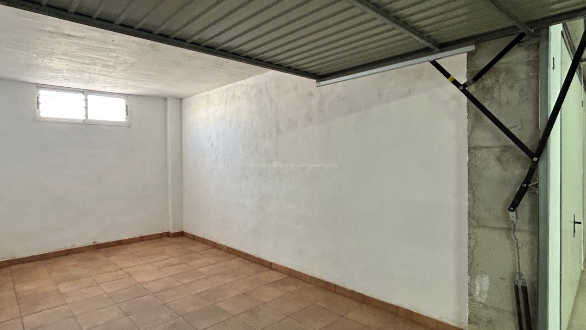 Apartamento / piso en pueblo