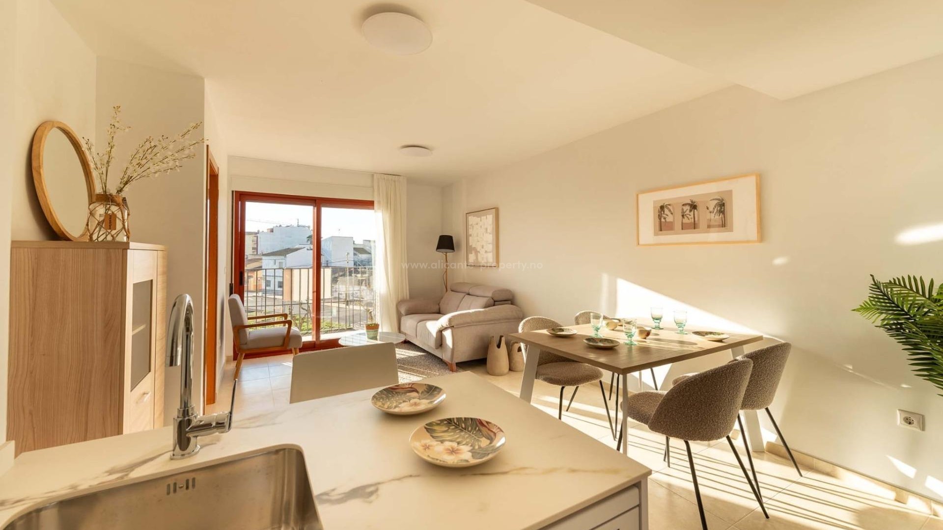 Apartamento / piso en pueblo