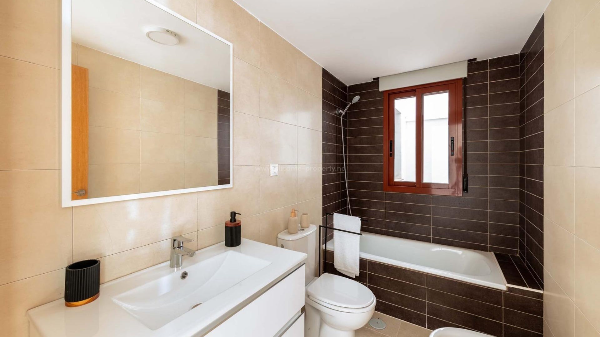 Apartamento / piso en pueblo