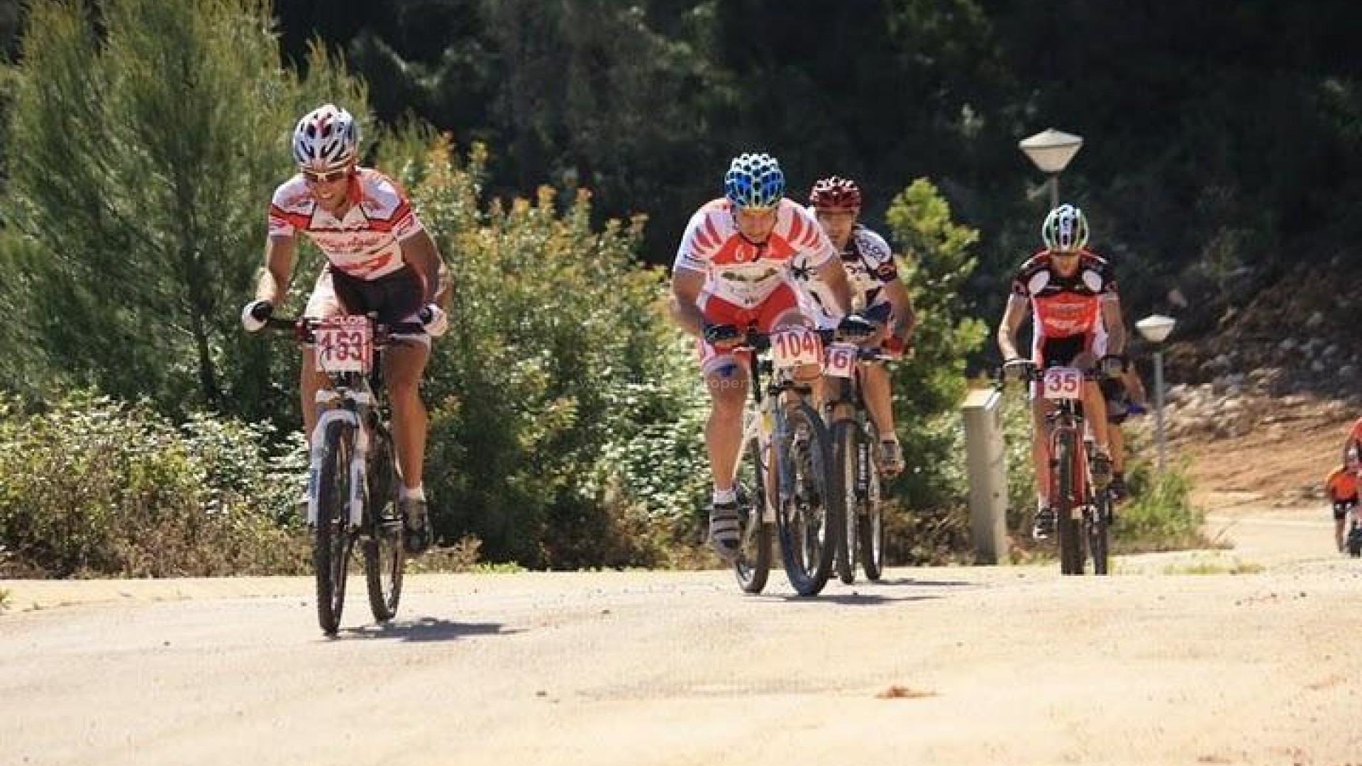 Apartamento / piso en pueblo