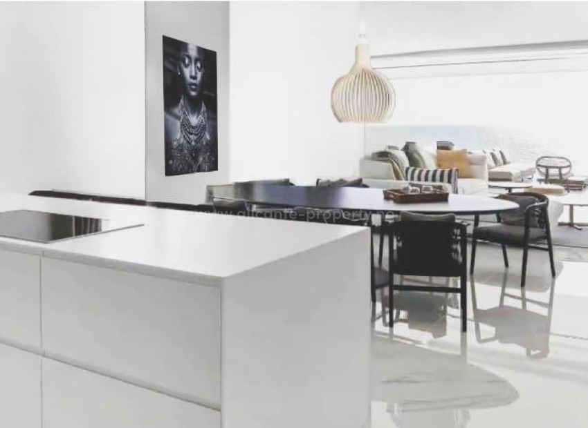 Apartamento / piso en pueblo