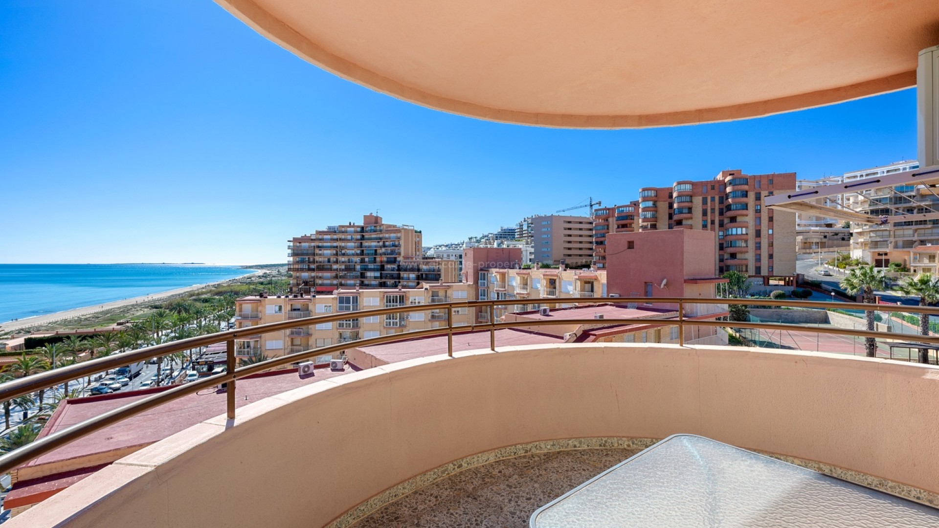 Apartamento / piso en Segunda linea playa