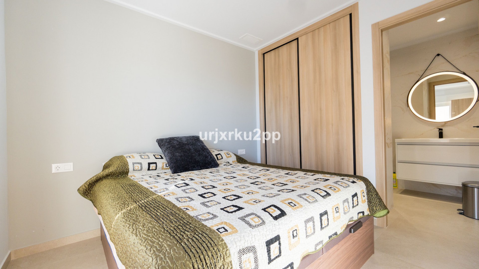 Apartamento / piso en Urbanización El Raso