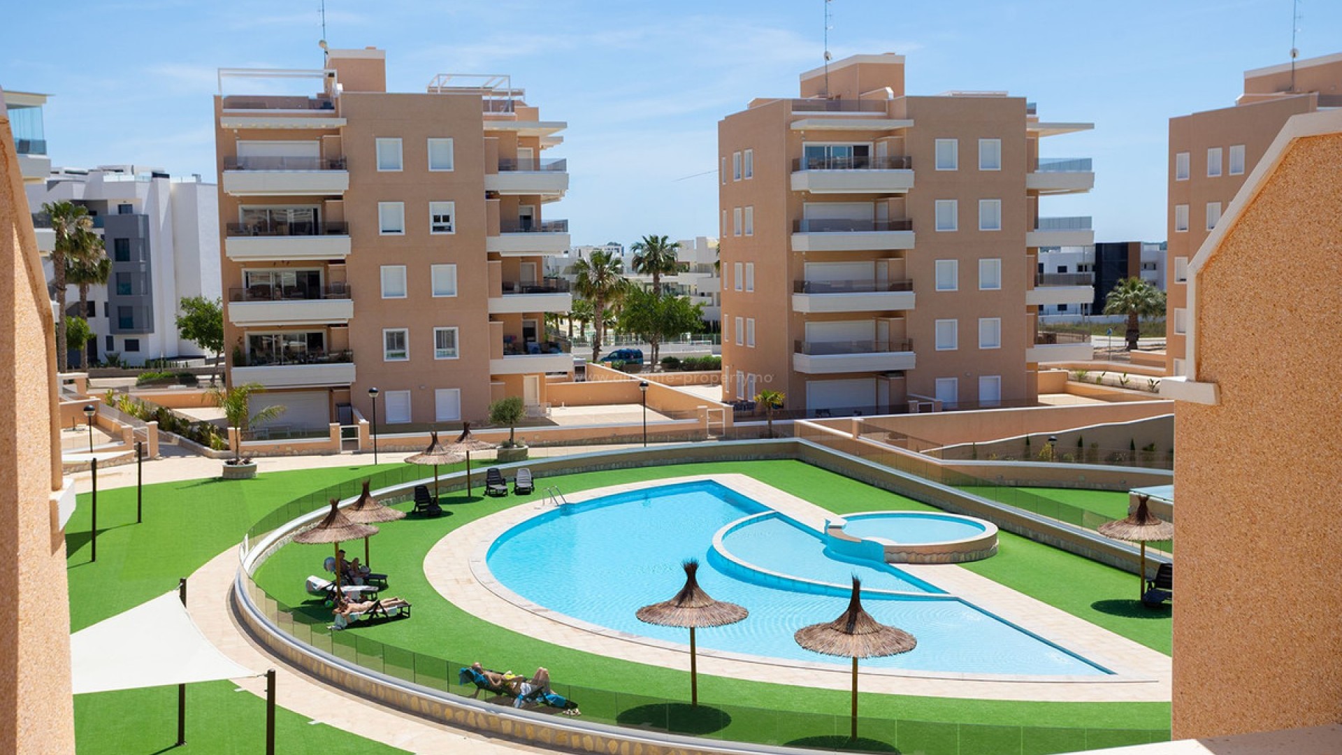 Apartamento / piso en Urbanización El Raso
