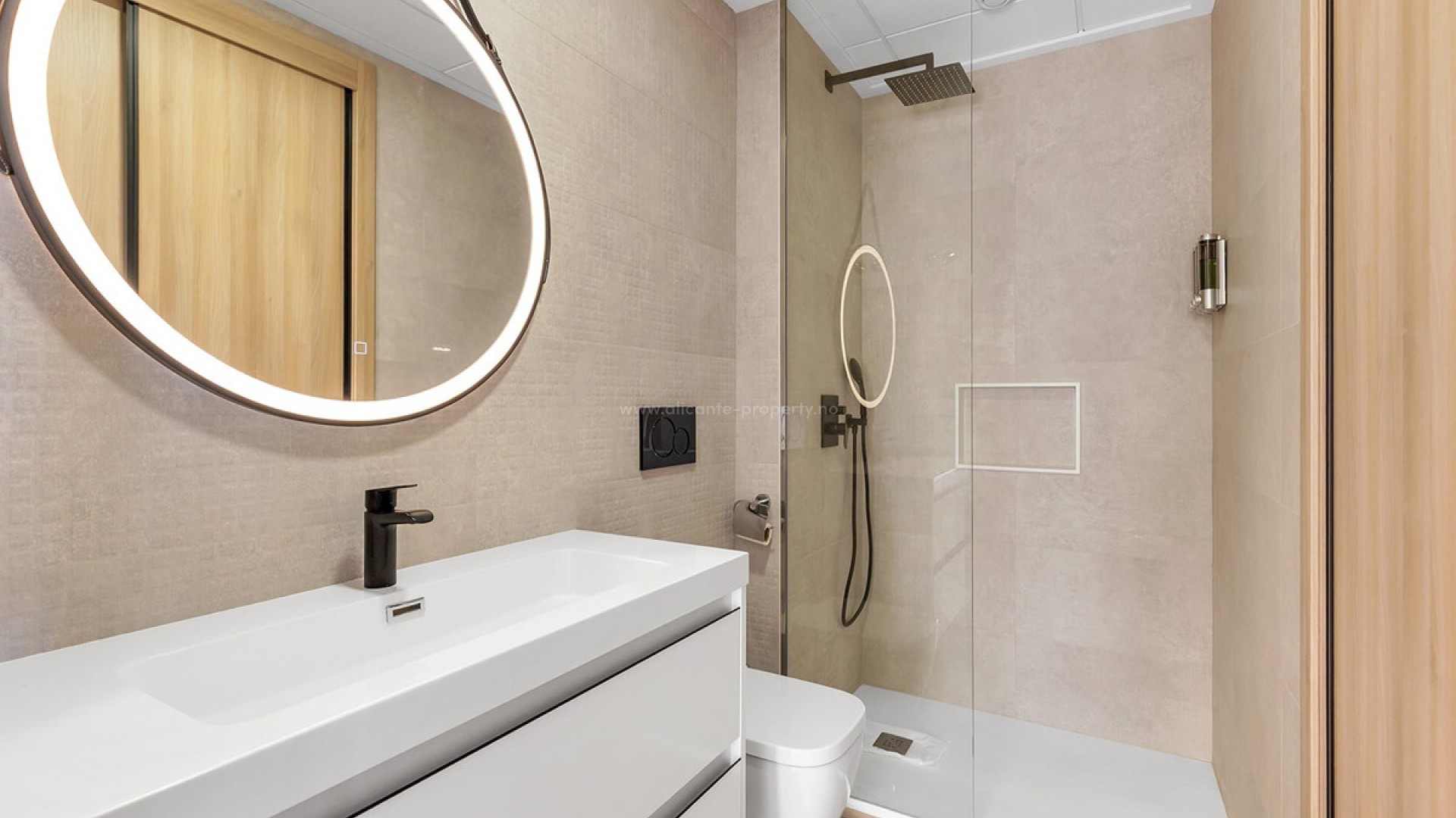 Apartamento / piso en Urbanización El Raso