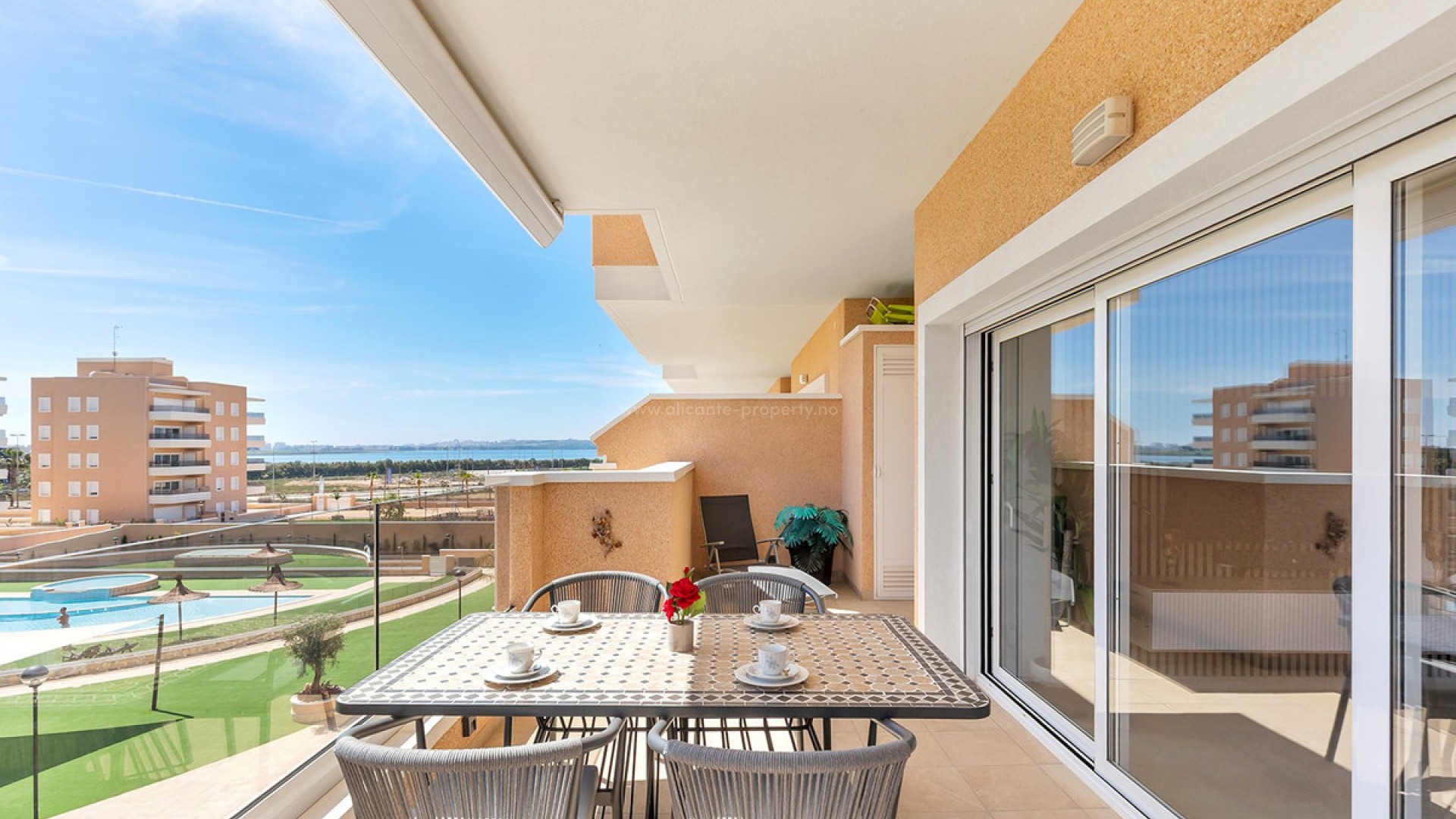 Apartamento / piso en Urbanización El Raso