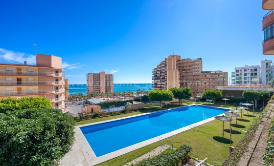 Apartamento / piso - Reventa - Arenales del Sol - CB-74002