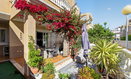 Apartamento / piso - Reventa - La Zenia -
                La Zenia