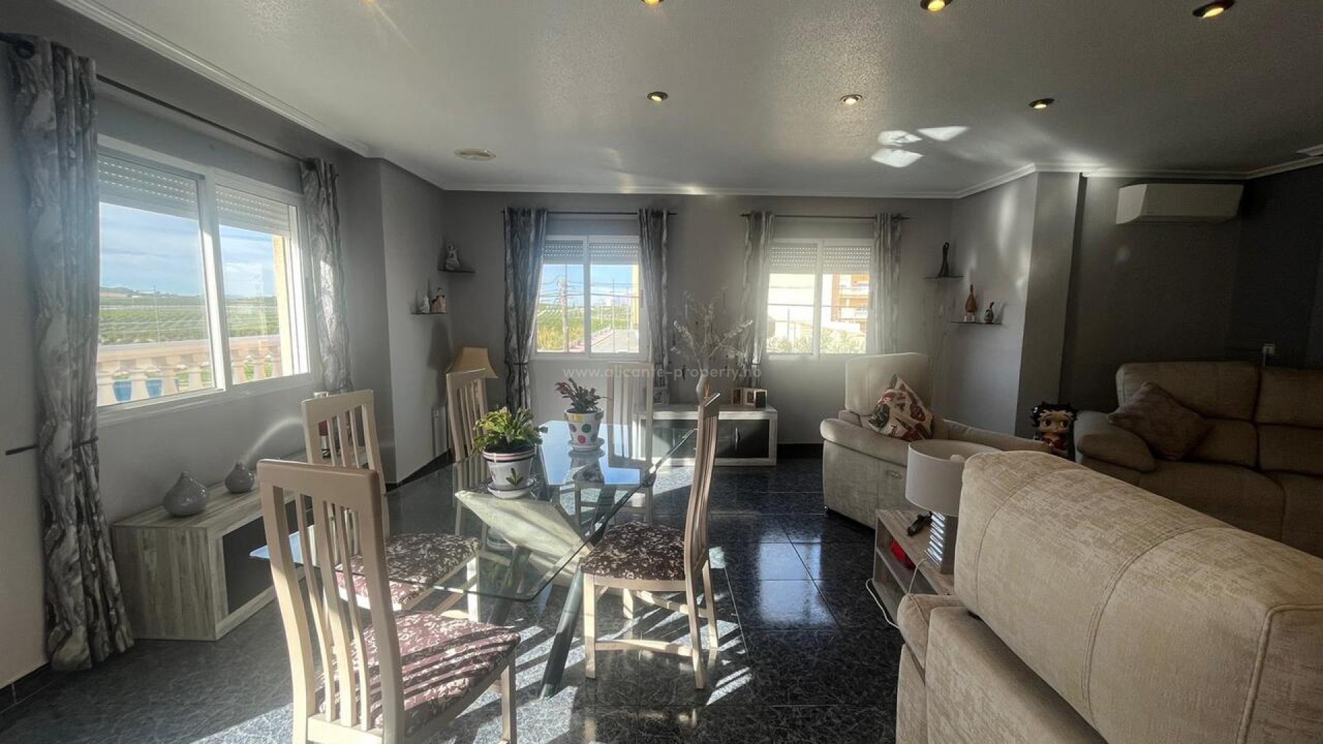 Apartment / flat in Algorfa