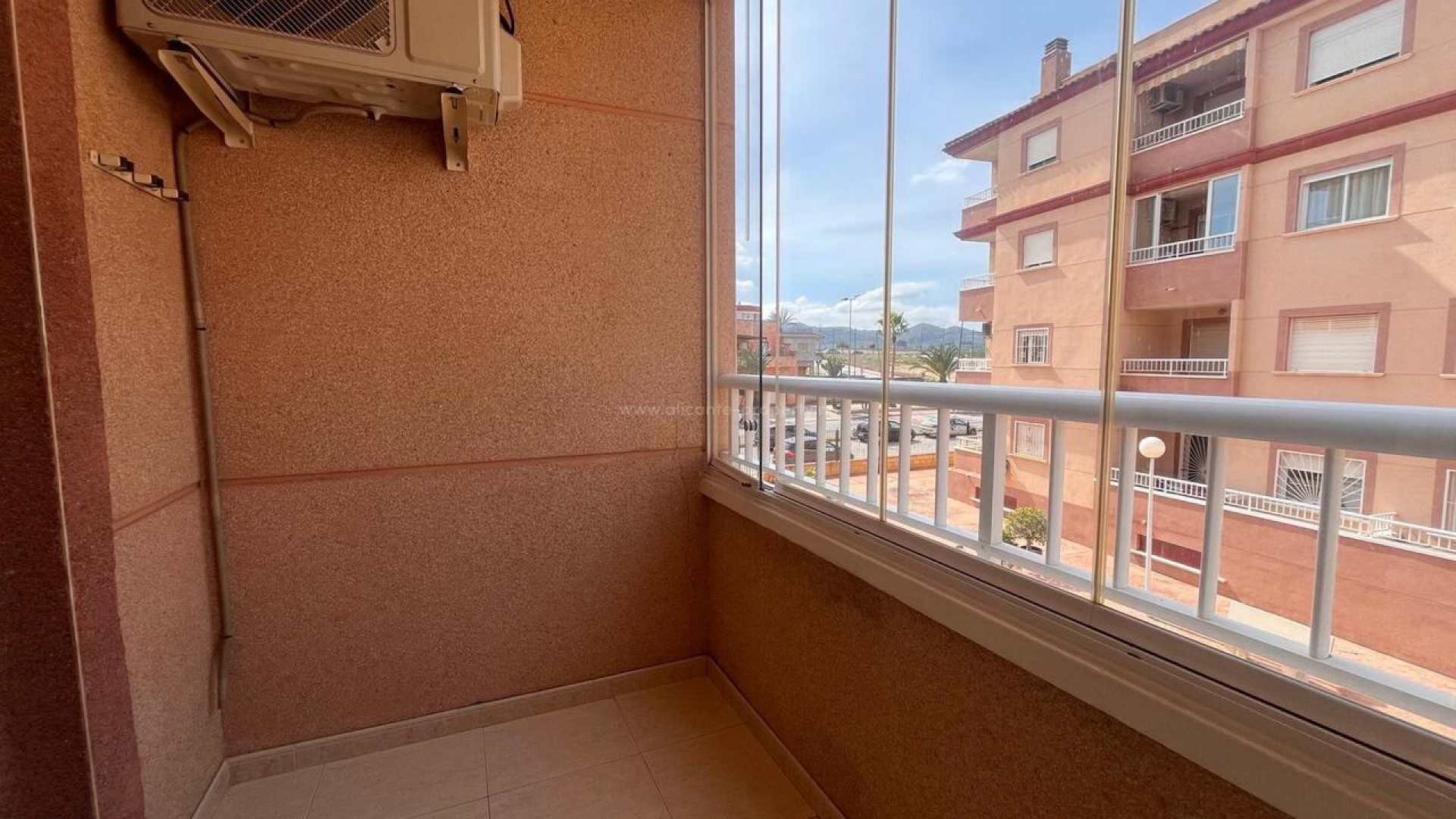 Apartment / flat in Algorfa