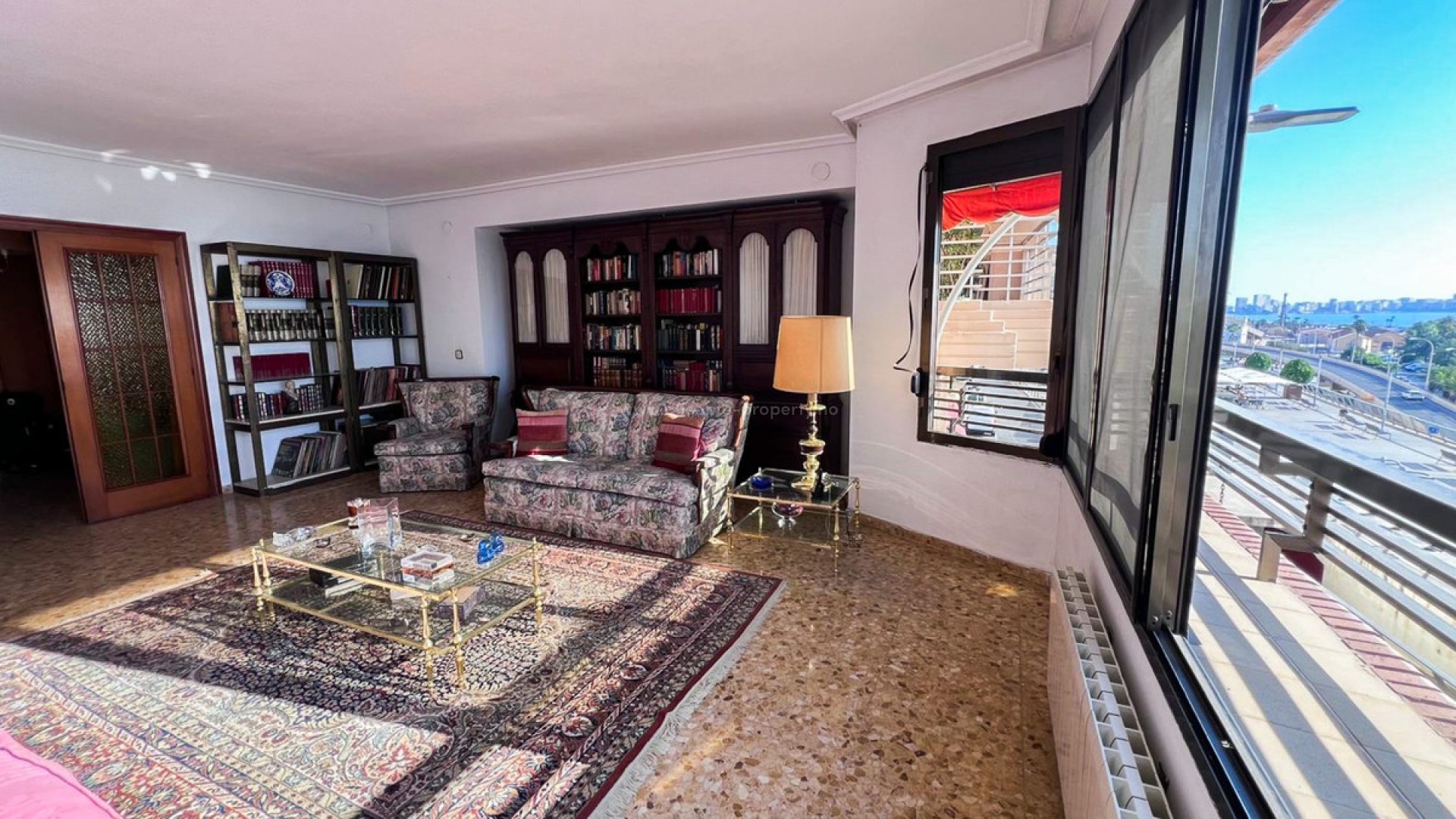 Apartment / flat in Alicante Centro