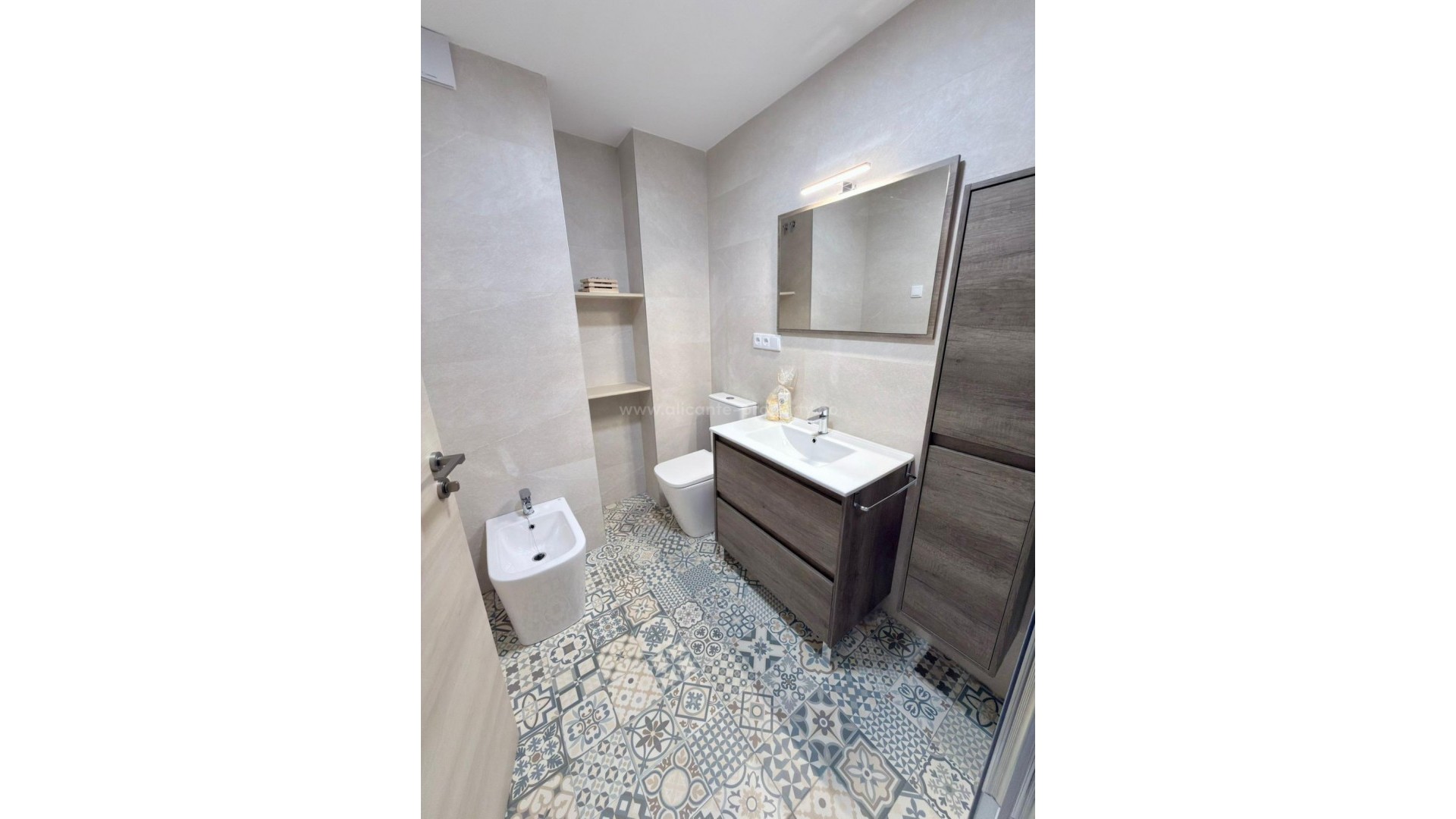 Apartment / flat in Alicante Centro