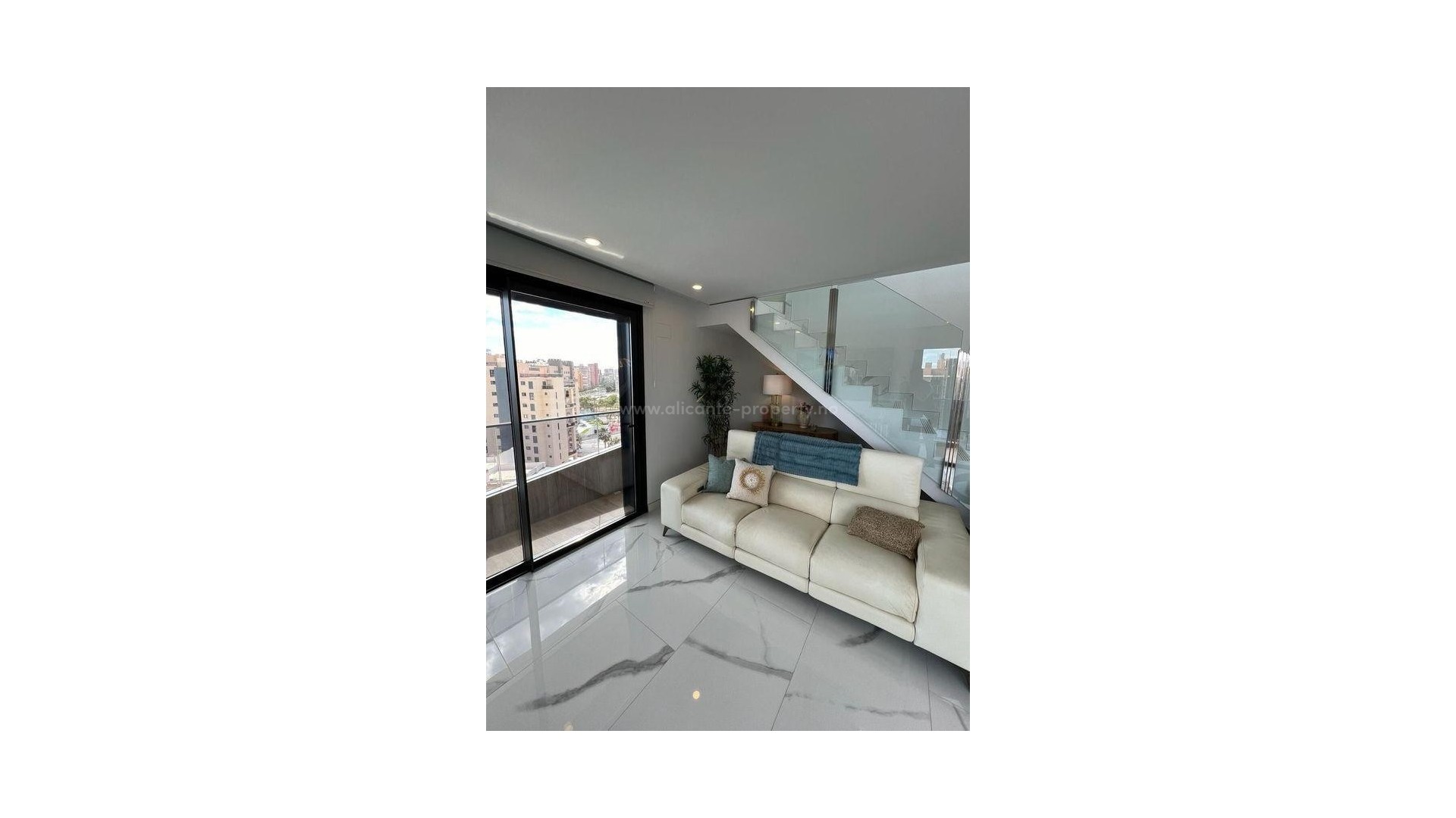 Apartment / flat in Alicante Centro