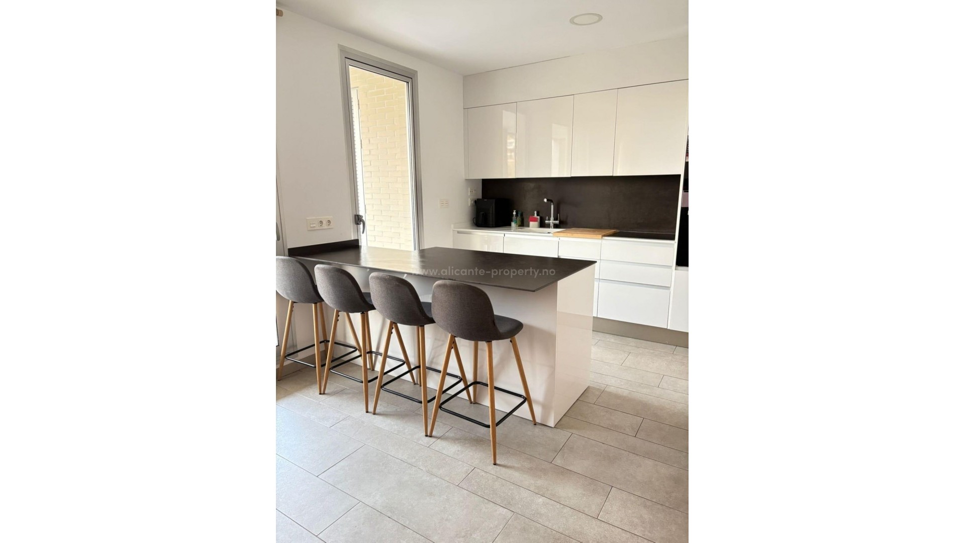 Apartment / flat in Alicante Centro