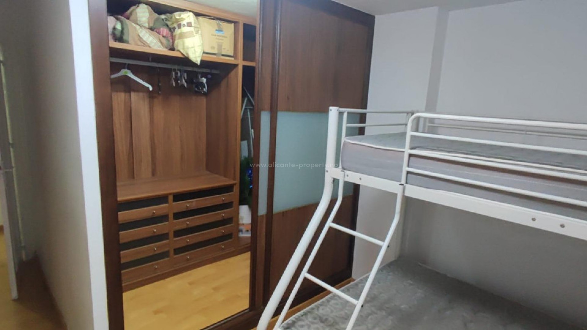 Apartment / flat in Alicante Centro