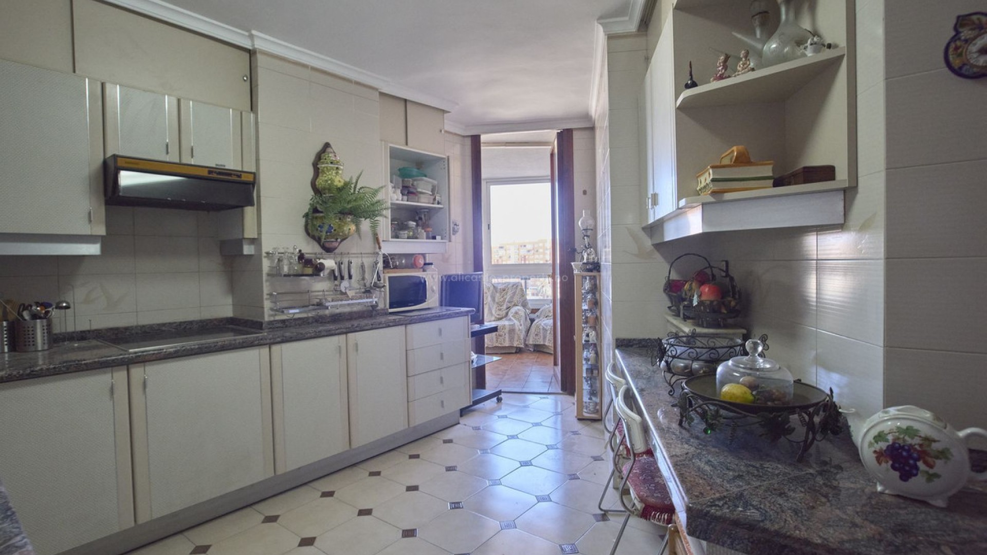Apartment / flat in Alicante Centro