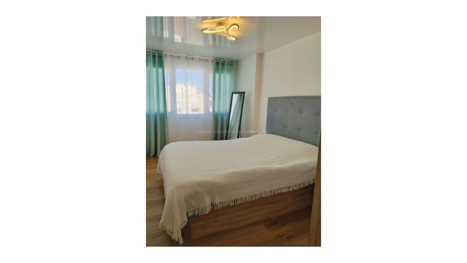 Apartment / flat in Alicante City Centro