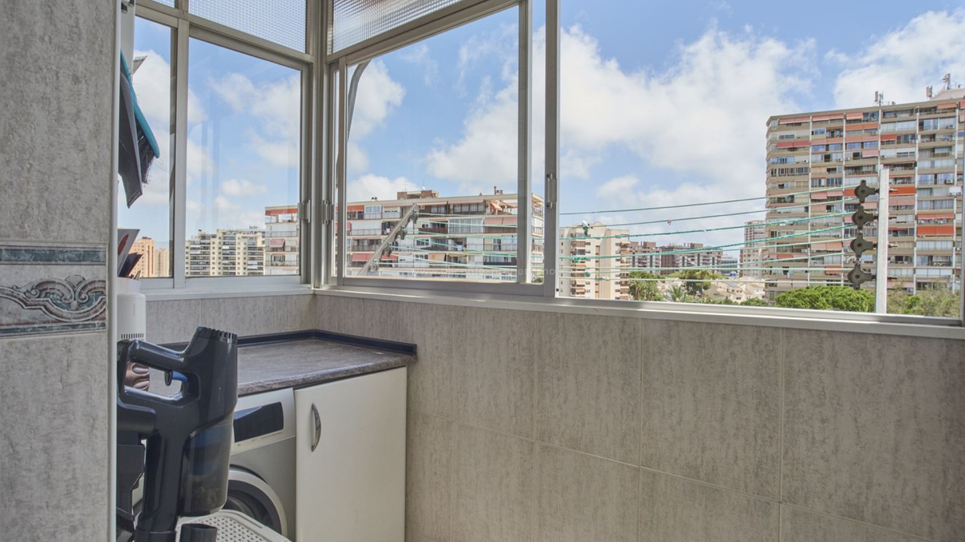 Apartment / flat in Alicante City Centro