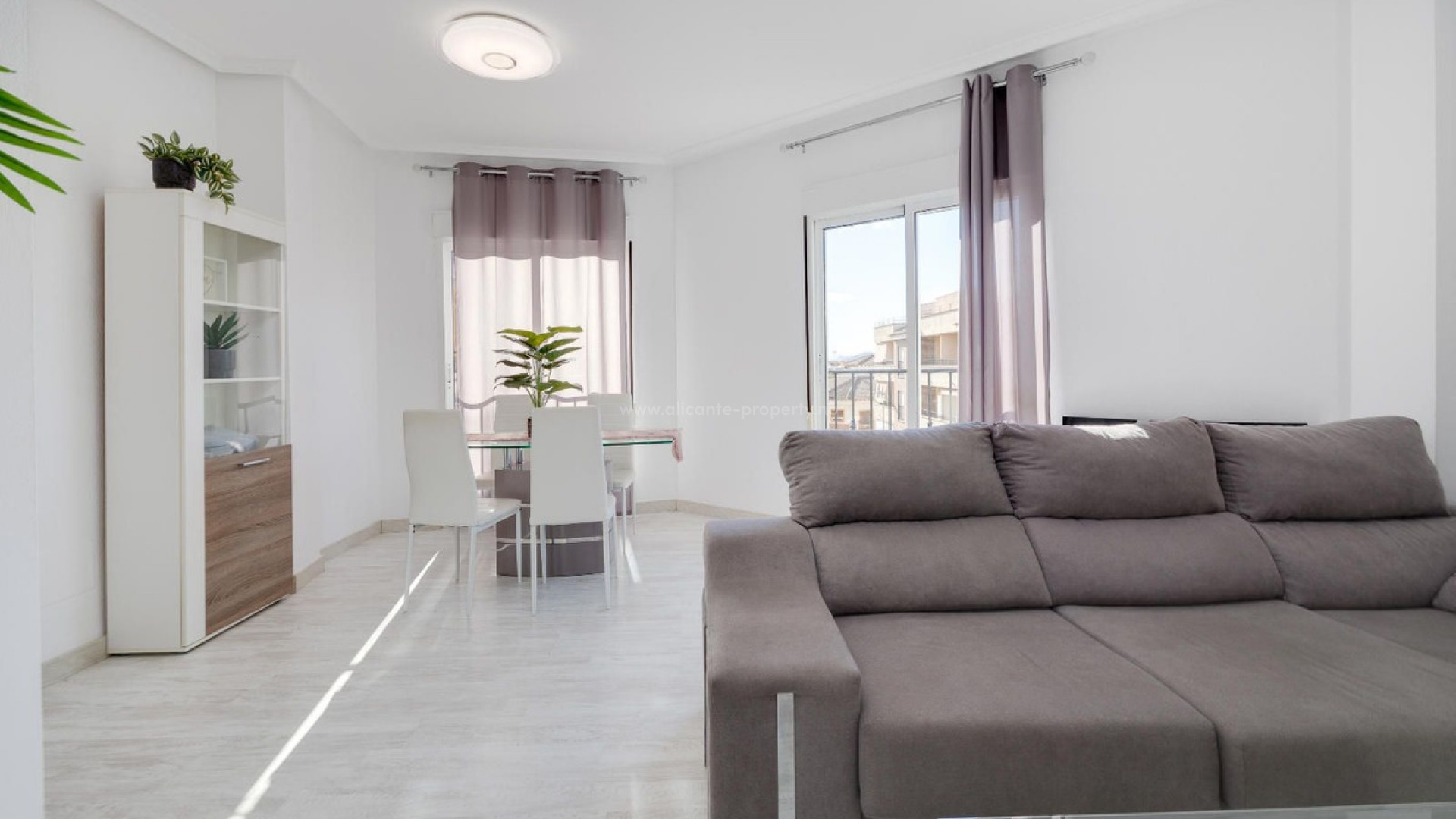 Apartment / flat in Almoradi Centro