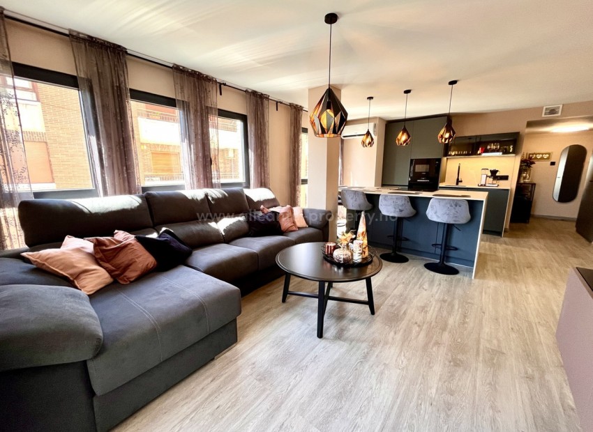 Apartment / flat in Almoradi Centro