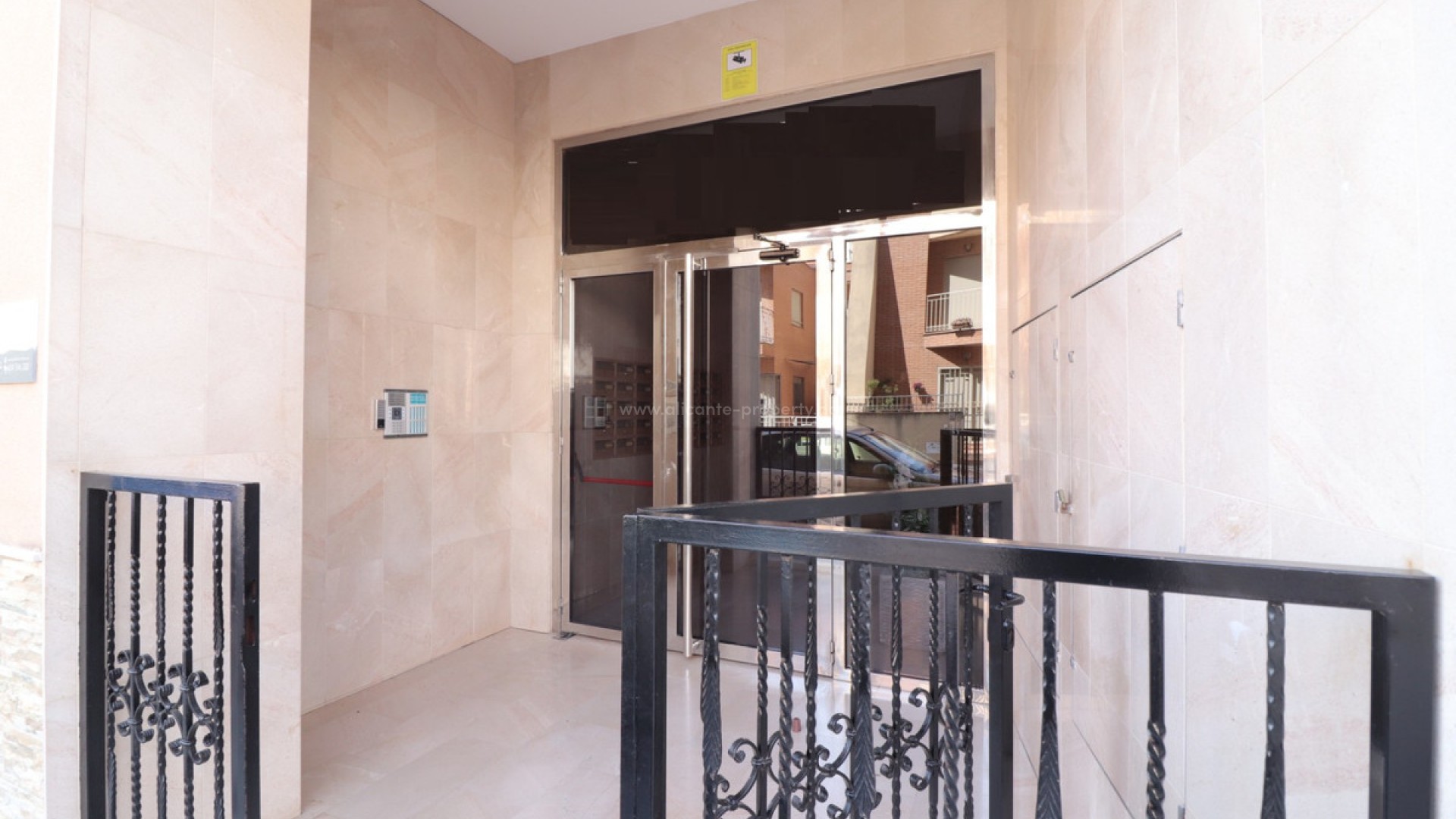 Apartment / flat in Almoradi Centro