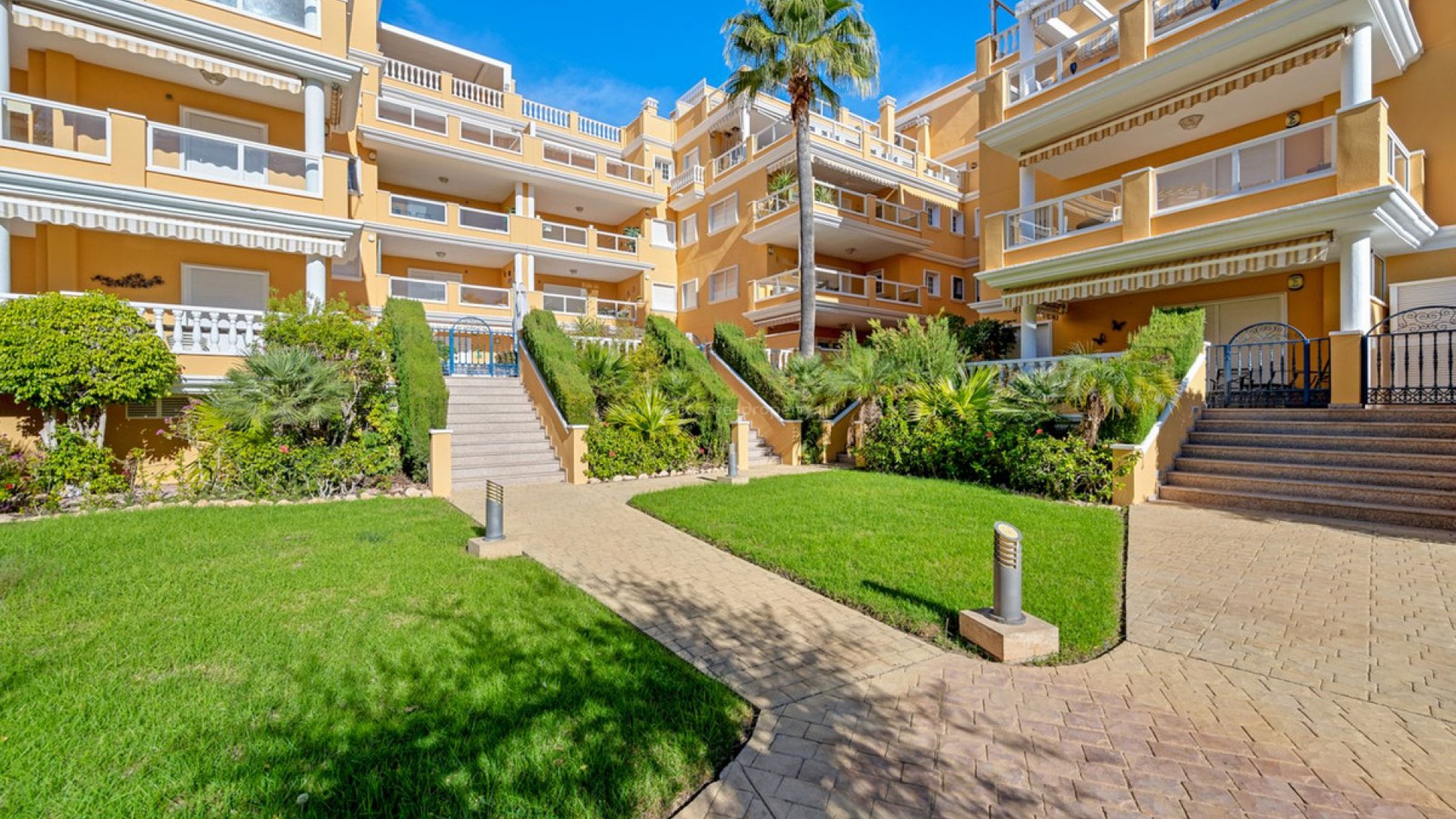 Apartment / flat in Cabo Roig