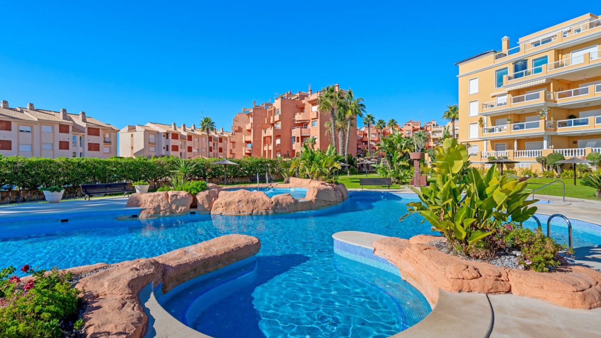 Apartment / flat in Cabo Roig