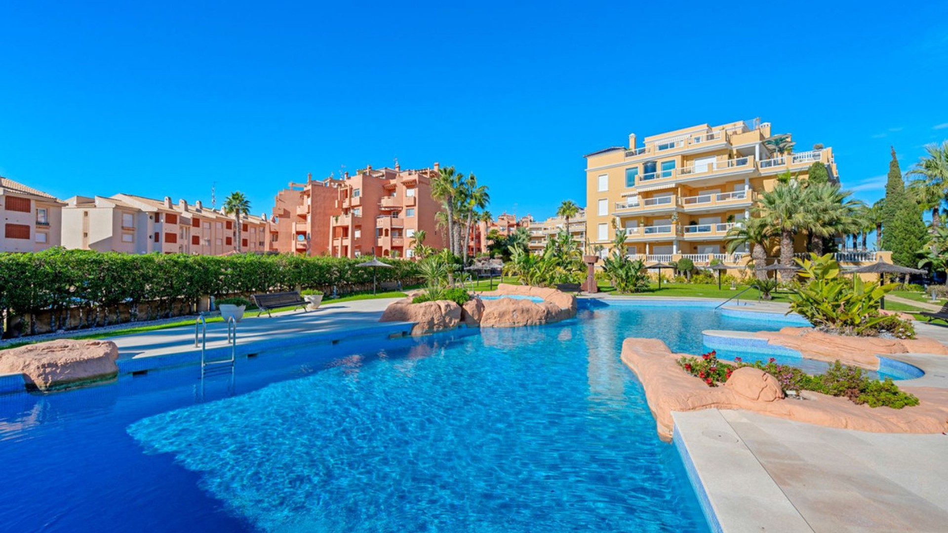 Apartment / flat in Cabo Roig