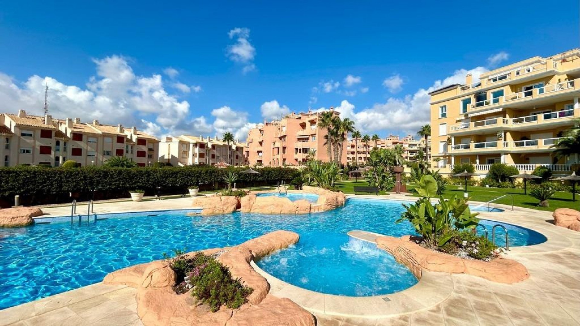 Apartment / flat in Cabo Roig