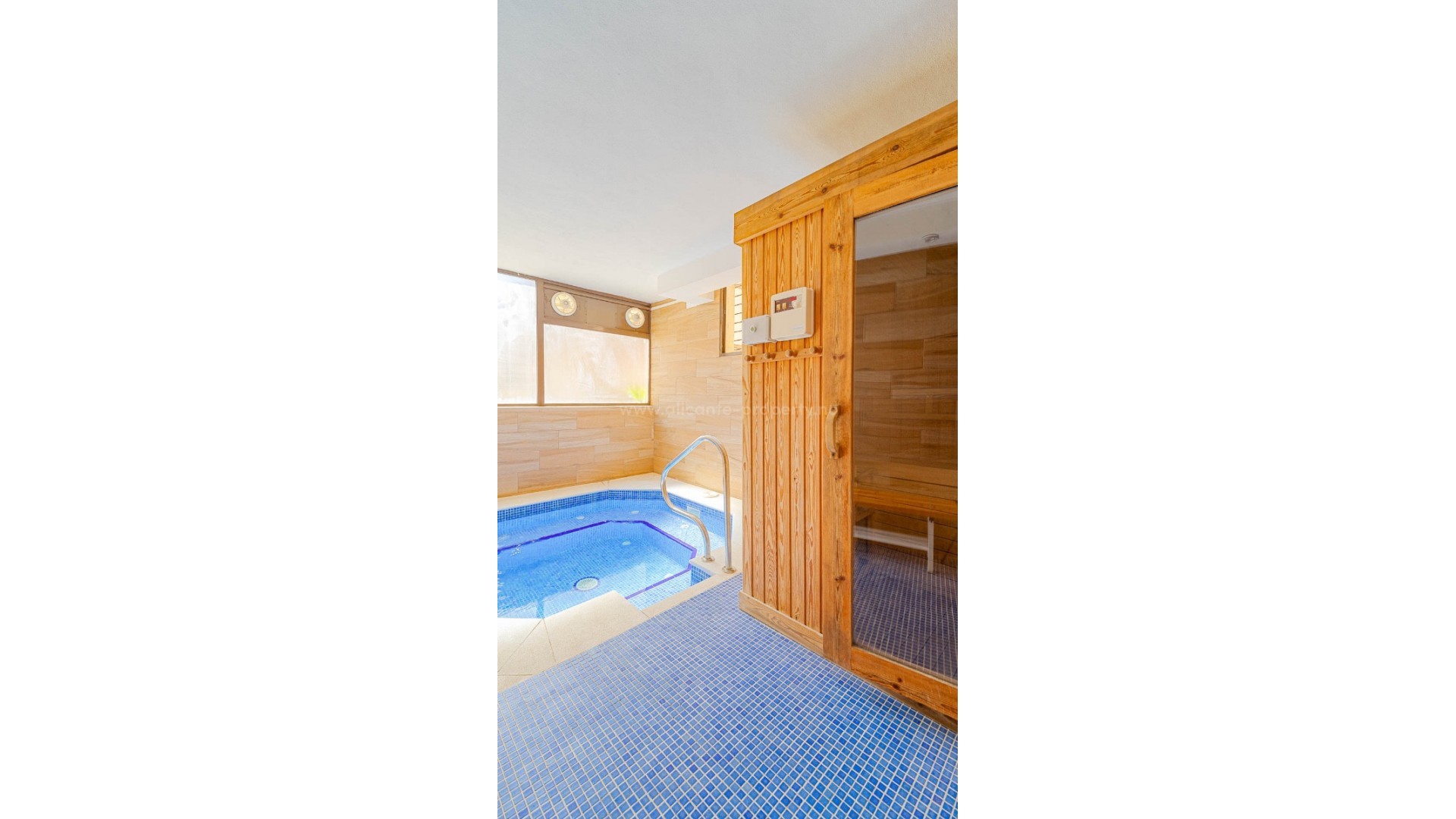 Apartment / flat in Cabo Roig