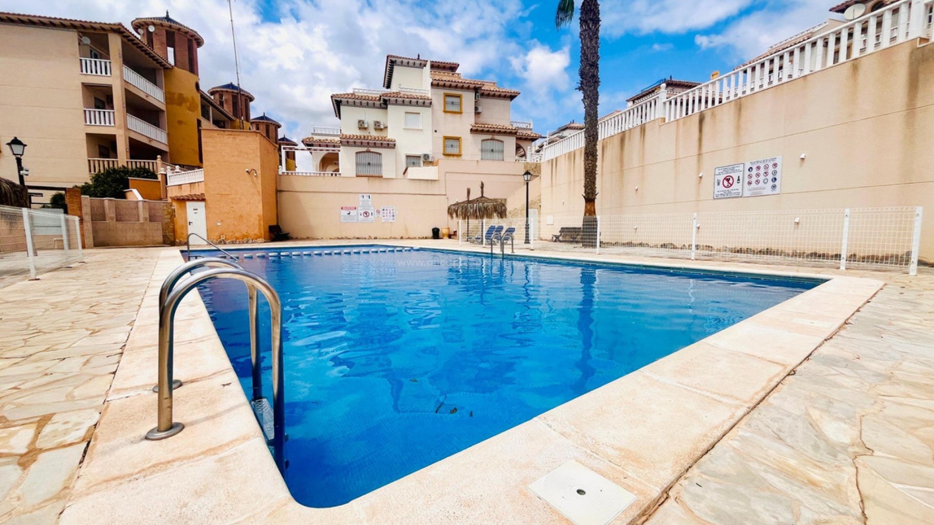 Apartment / flat in Cabo Roig