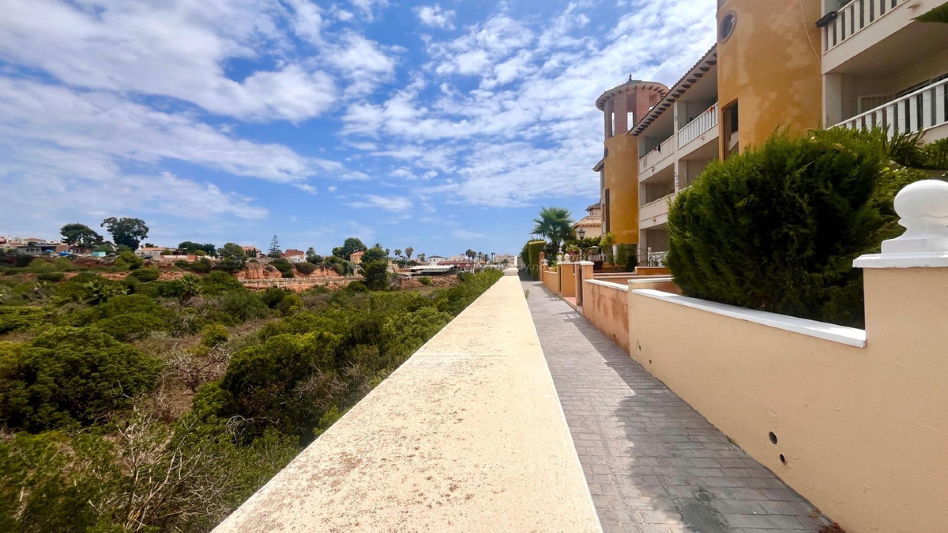 Apartment / flat in Cabo Roig