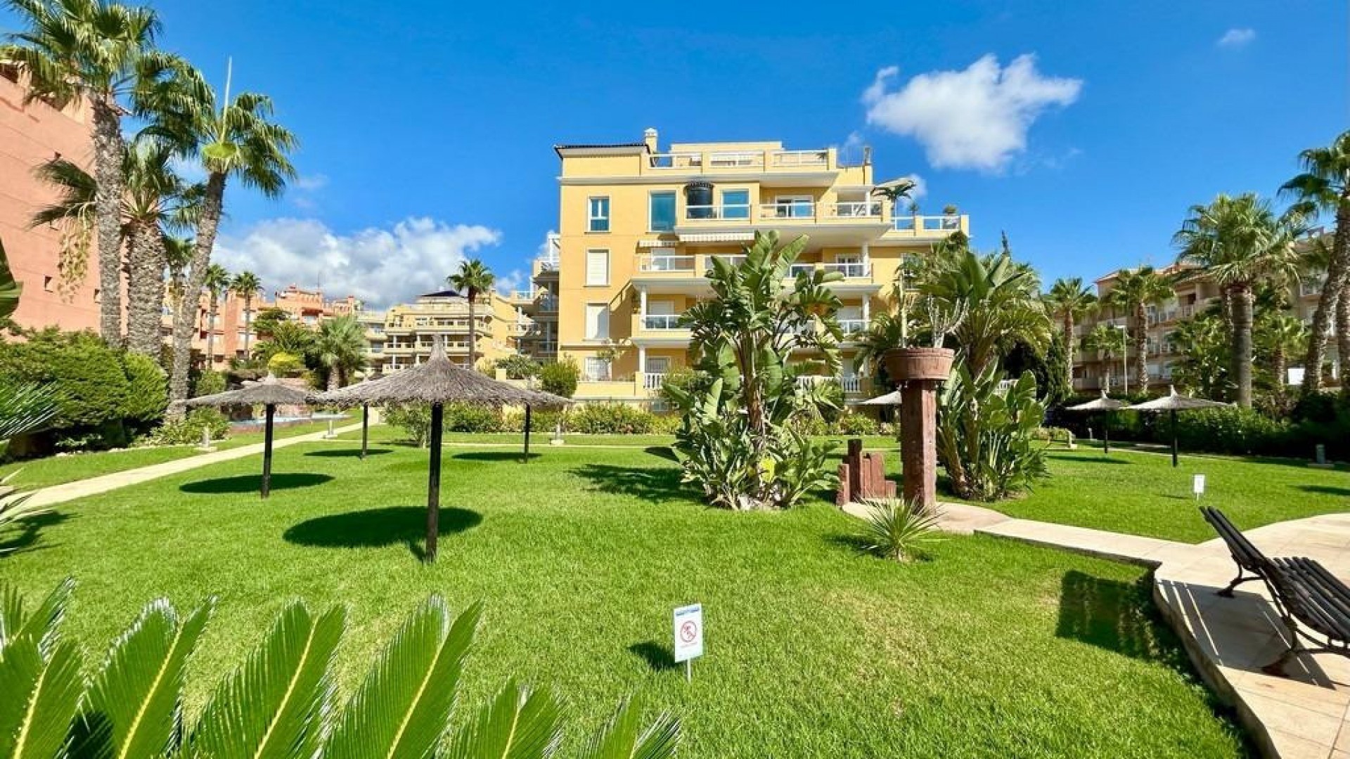 Apartment / flat in Cabo Roig