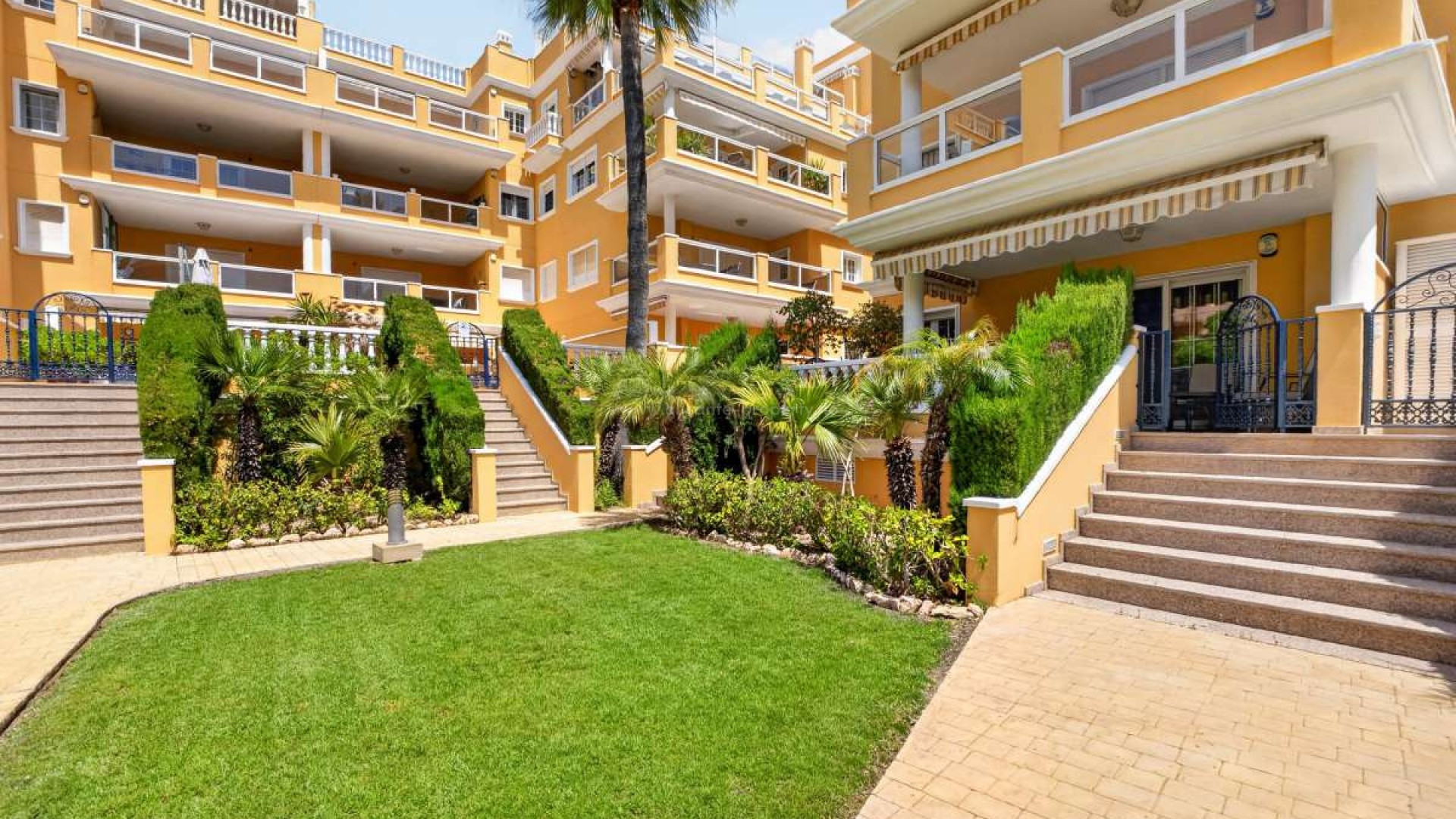 Apartment / flat in Cabo Roig